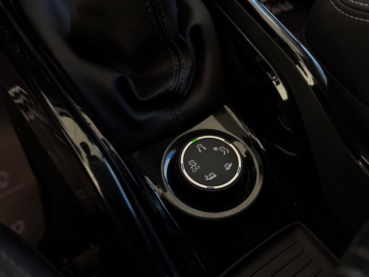 Peugeot 2008 BlueHDi 100 Allure FULL