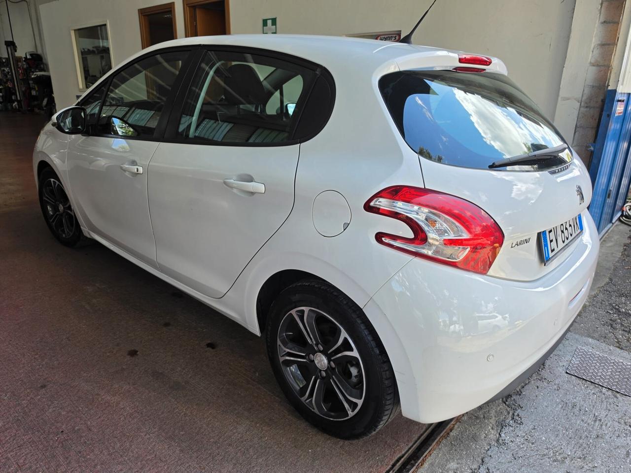 Peugeot 208 1.4 VTi 95 CV 5p GPL Allure rate dea 99,00