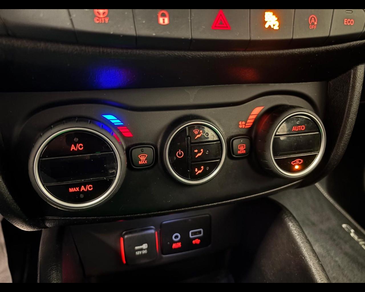 FIAT Tipo II - Tipo 5p 1.6 mjt Lounge s&s 120cv dct