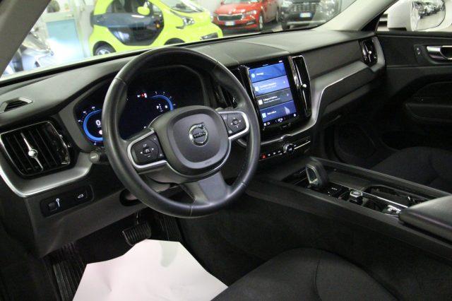 VOLVO XC60 B4 (d) AWD Geartronic Business