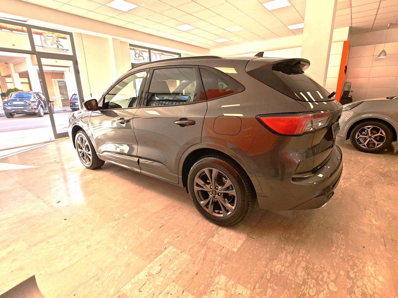 Ford Kuga 2.5 Plug In Hybrid 225 CV CVT 2WD ST-Line