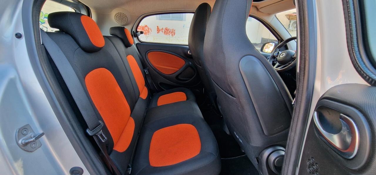 Smart ForFour 1.0 70CV Passion FINANZIAMENTI ANCHE SENZA BUSTA PAGA