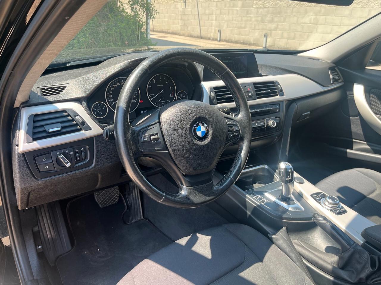 Bmw 318 d 143cv Touring Business AUTOM. NAVI/PDC/TEL PERFETTA!!