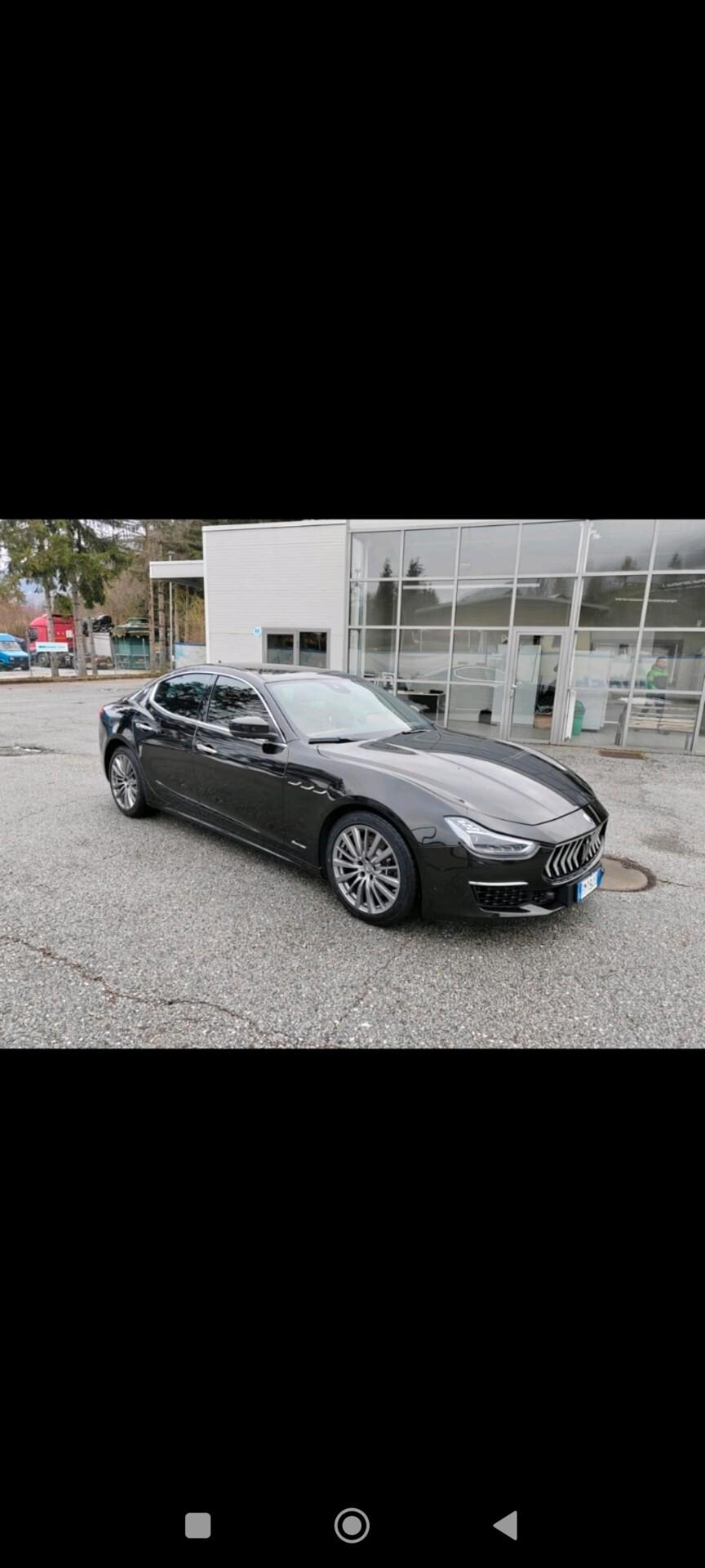 Maserati Ghibli V6 430 CV SQ4 Granlusso