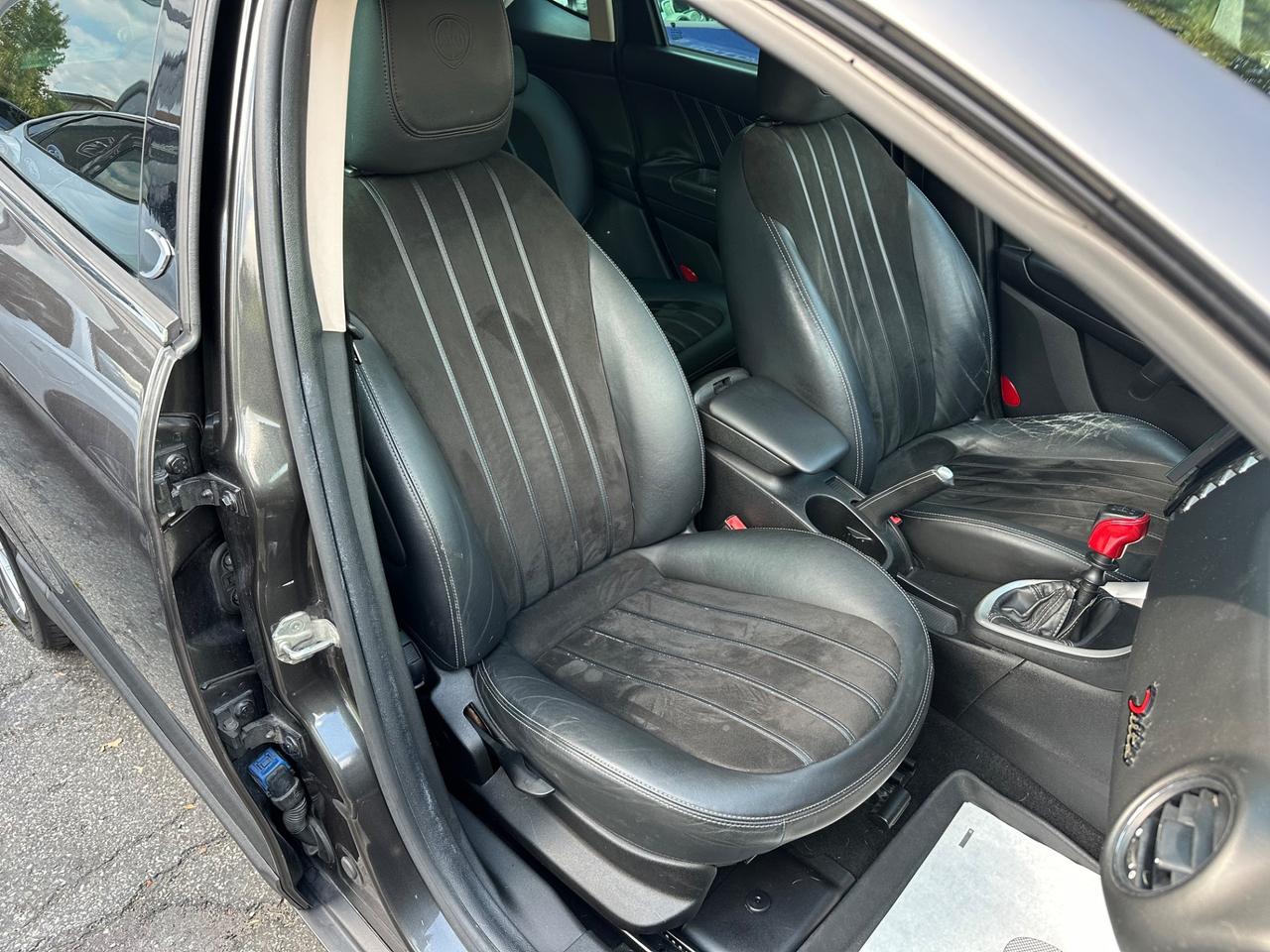 Lancia Delta 1.6 MJT DPF 105 CV Gold