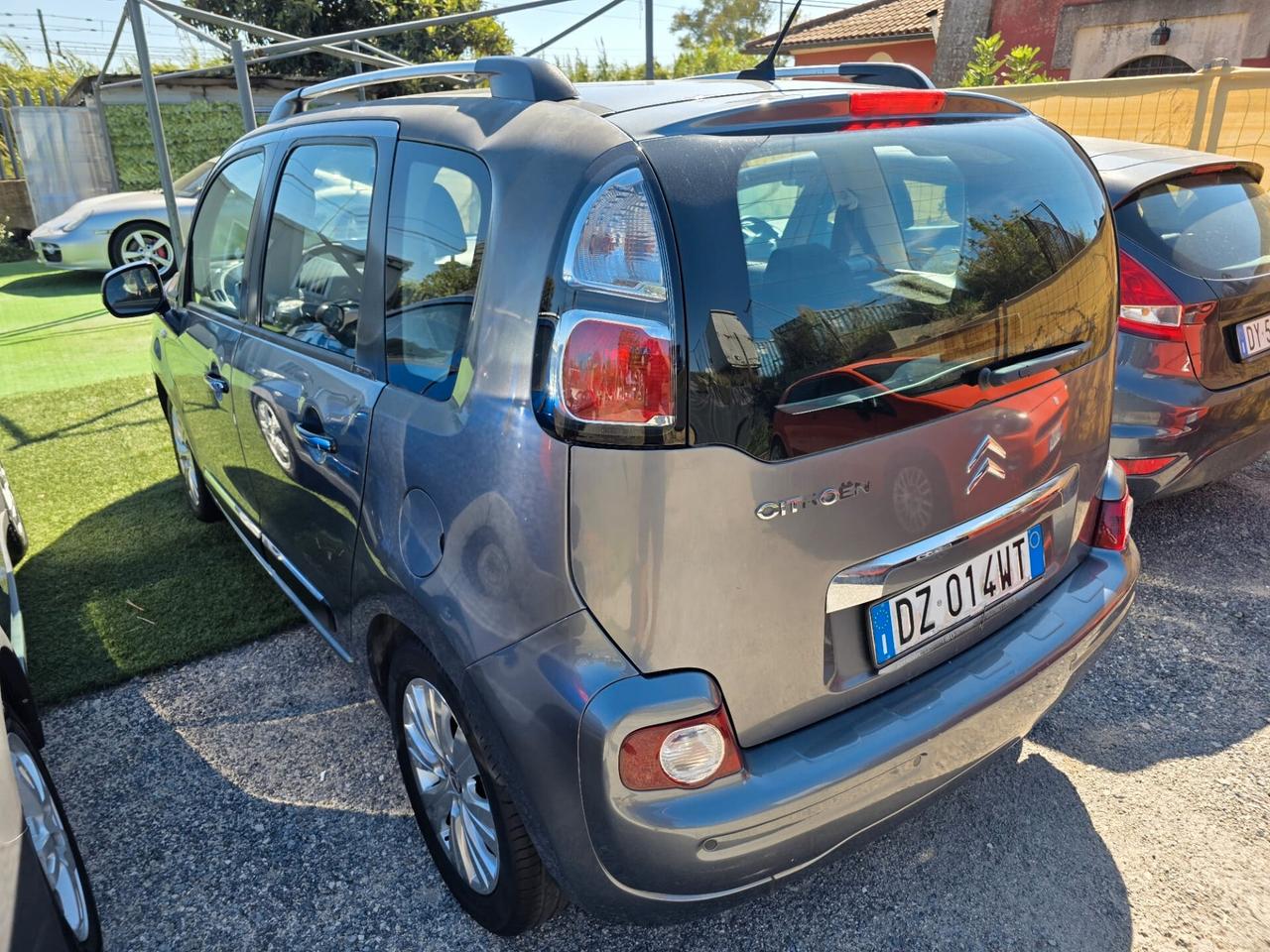 Citroen C3 Picasso 1.4 VTi 95 GPL Euro 5. Neopatentati