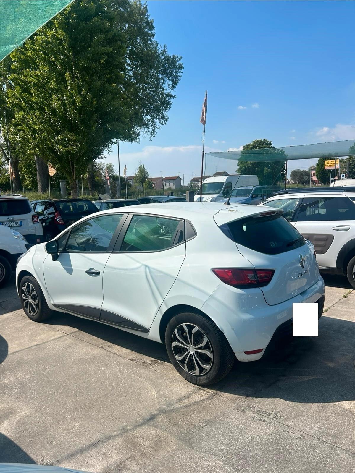 Renault Clio dCi 8V 75 CV Start&Stop 5 porte Energy Intens ok neo patentati