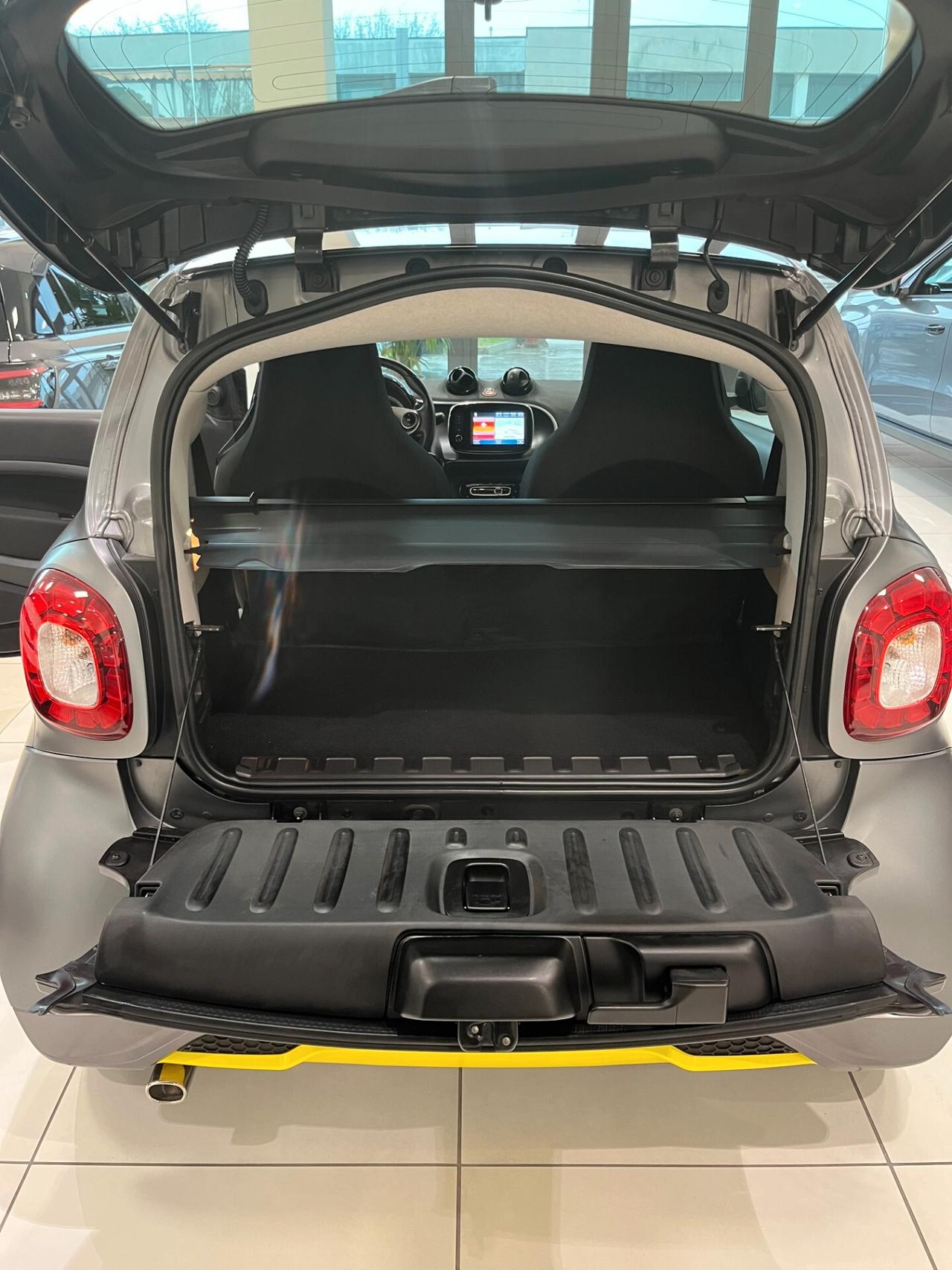 SMART FORTWO 0.9 BZ - OK NEOPATENTATI