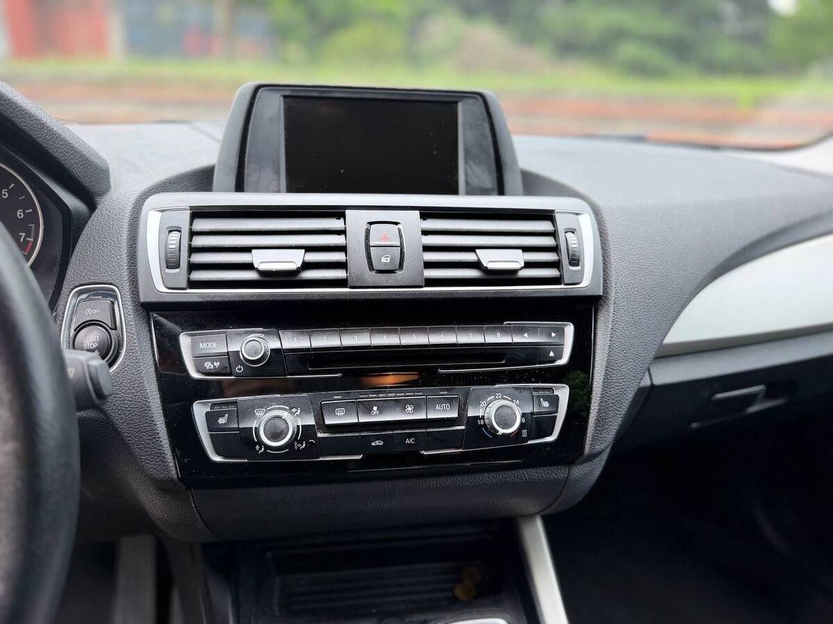BMW Serie 1 118i Advantage 5p auto