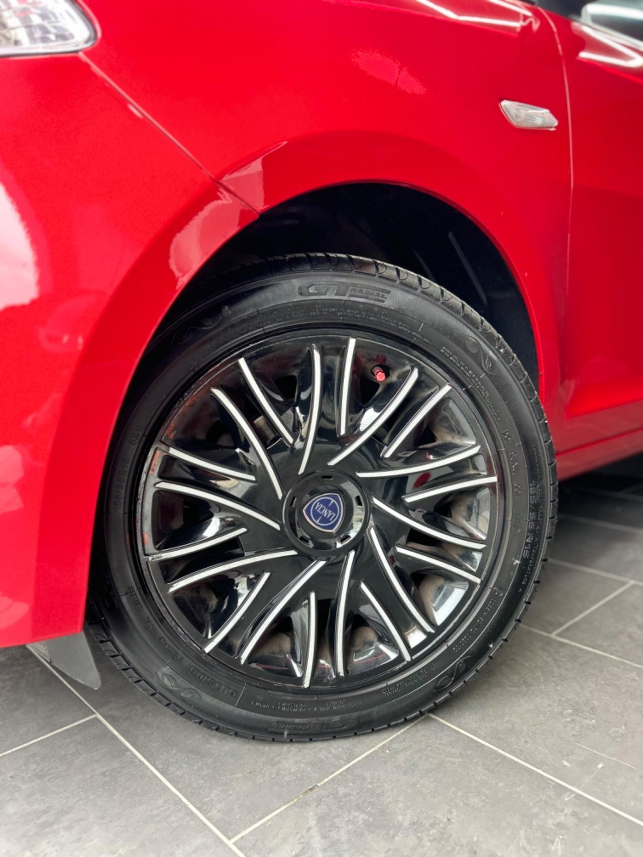 Lancia Ypsilon 1.2 Benzina Platinum Tony Fassina 2019