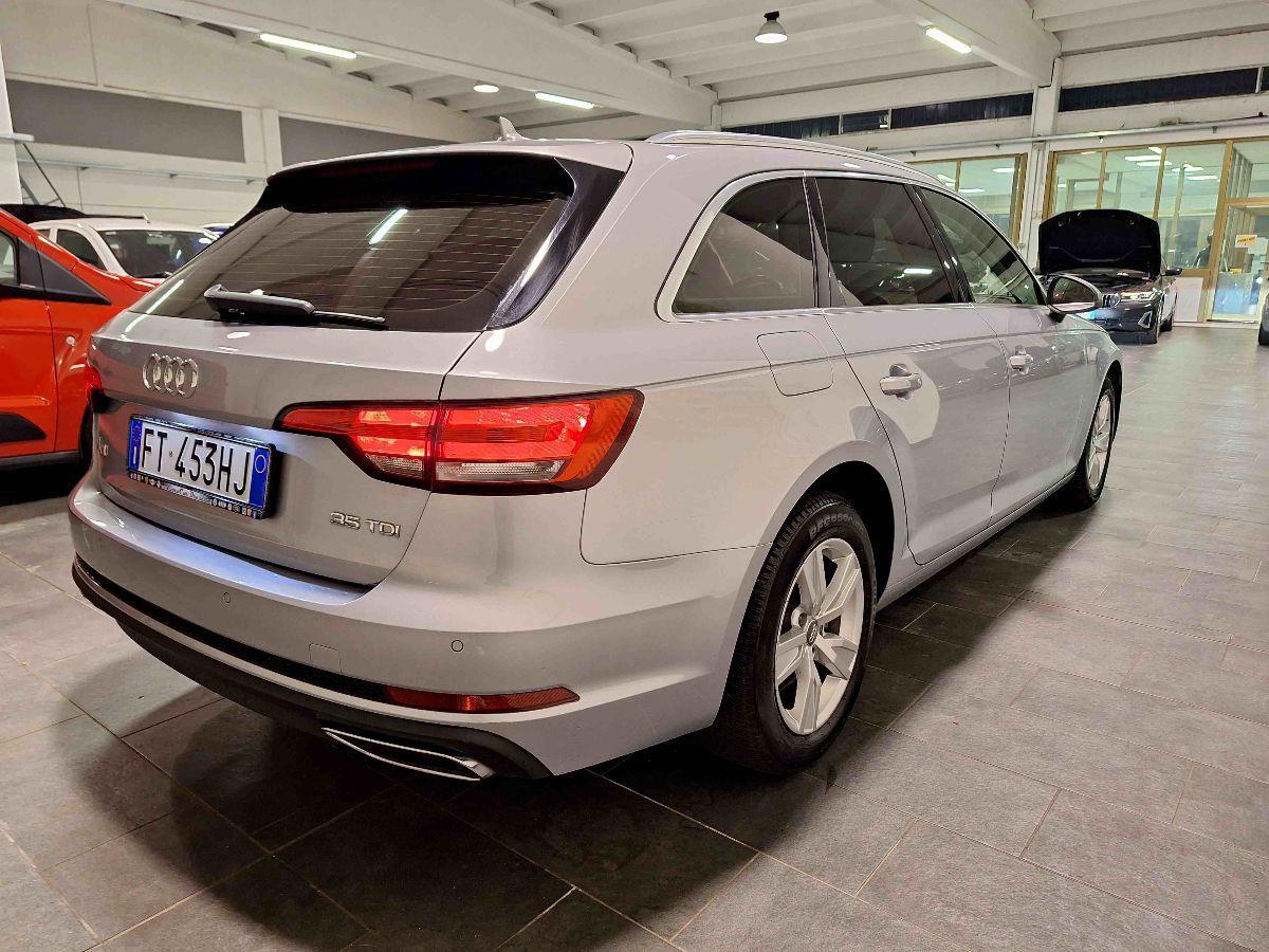 AUDI A4 Avant 35 TDI S tr Sport - 8 GOMME - APPLE - VETRI SCURI - GAR.24 MESI