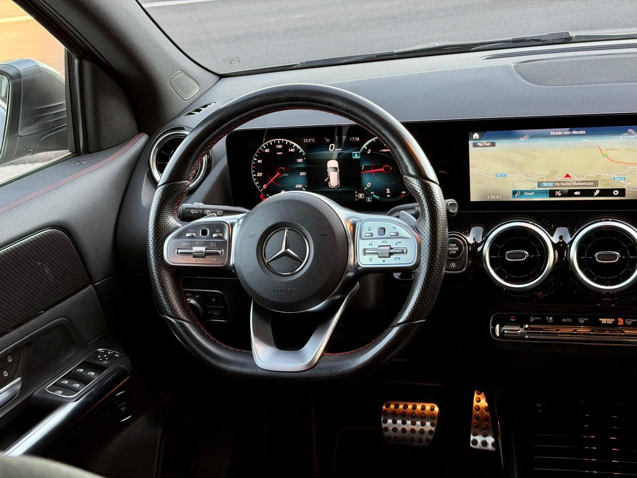 Mercedes-benz GLA 200 d AMG Premium - IVA ESPOSTA