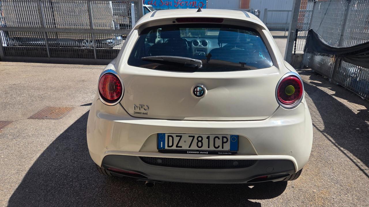 Alfa Romeo MiTo 1.4 105 CV M.air Distinctive Premium Pack