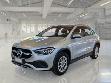 MERCEDES-BENZ GLA 200 Automatic Business Extra