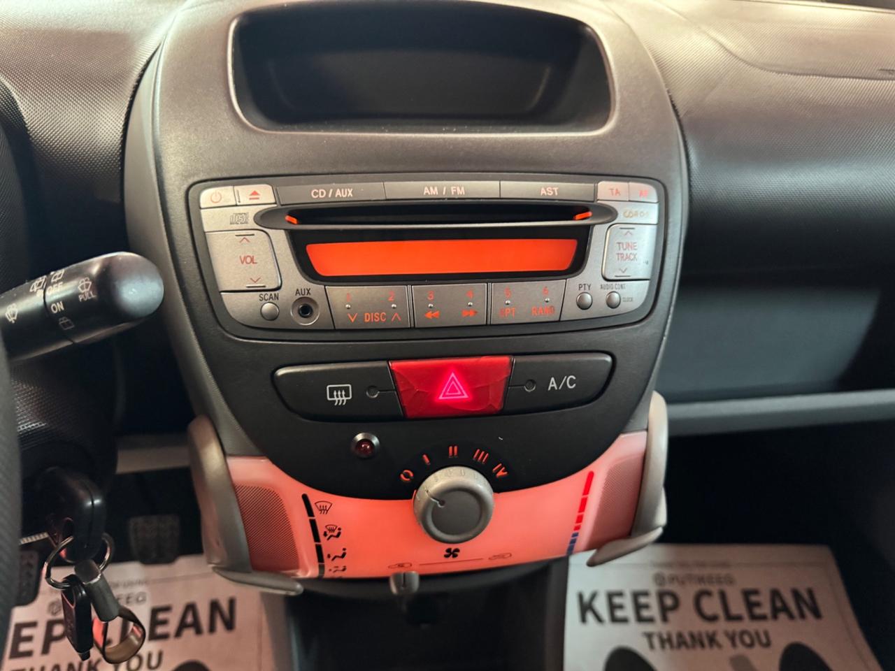 Toyota Aygo 1.0 12V VVT-i 5 porte Sol