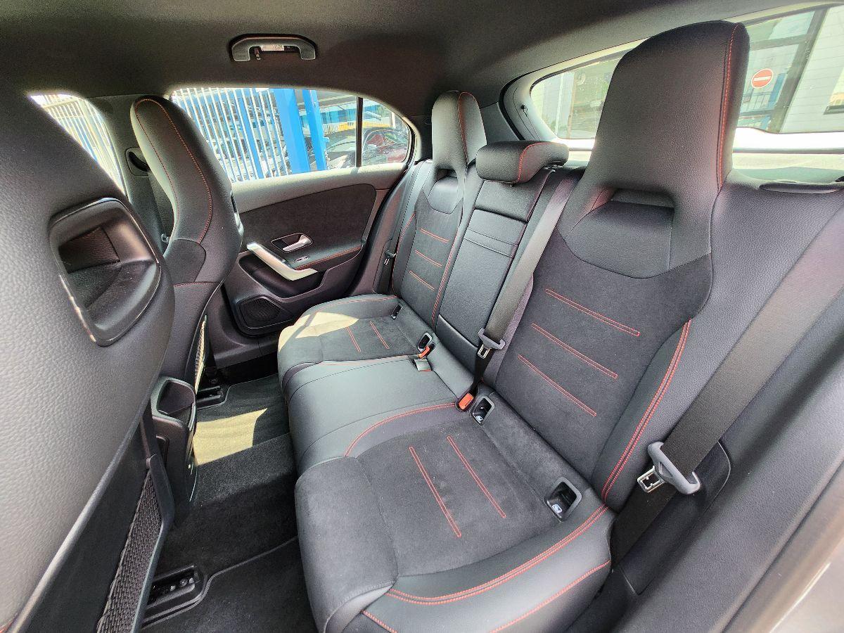 MERCEDES Classe A 180 Automatic Premium AMG MILD HYBRID