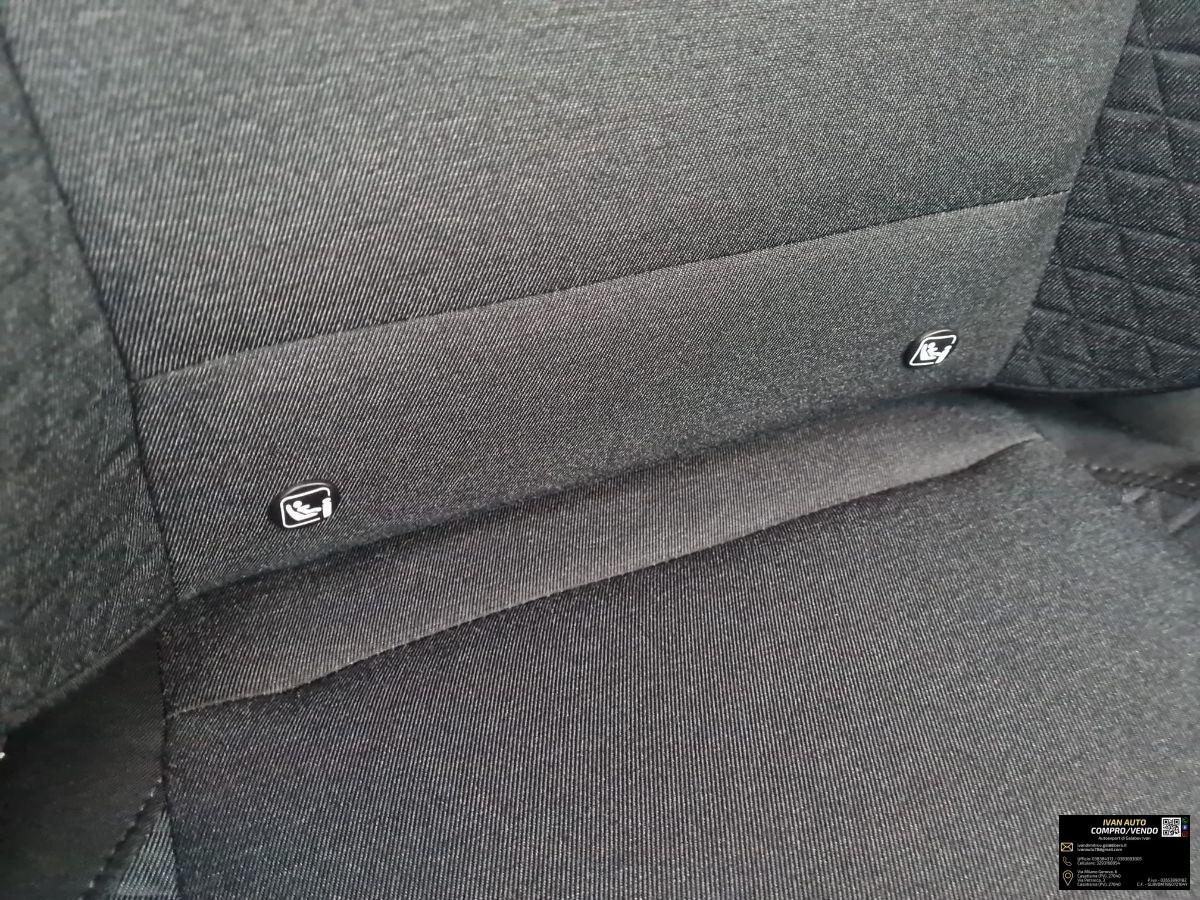 RENAULT Clio Benzina-Neopatentati-Anno 2022