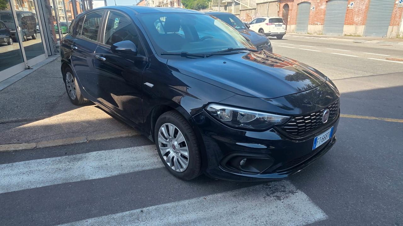 Fiat Tipo 1.6 Mjt S&S 5 porte Easy