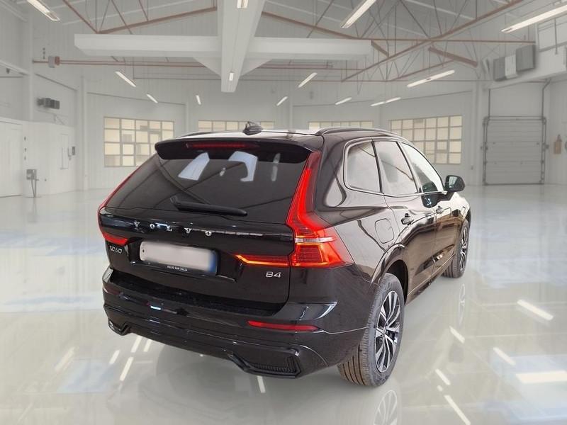 VOLVO XC60 B4 D AUTOMATICO PLUS DARK SUV
