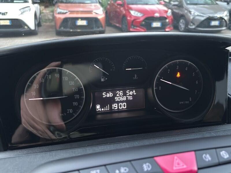 Lancia Ypsilon 1.2 69cv GPL Ecochic Silver
