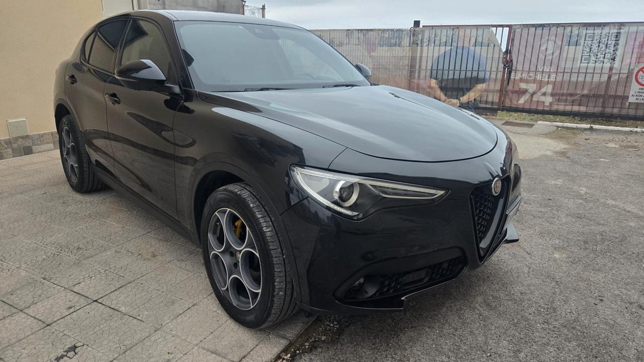 Alfa Romeo Stelvio 2.2 Turbodiesel 210 CV AT8 Q4 Executive