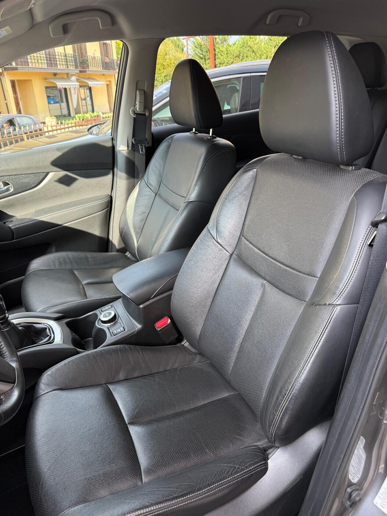 Nissan X-Trail 4WD FULL OPTIONAL.