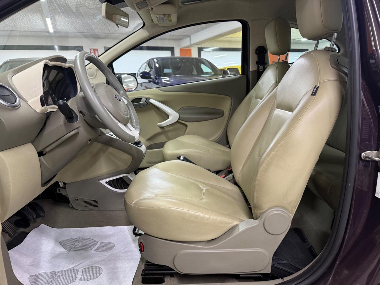 Ford Ka Ka 1.2 69CV Titanium TETTO PANOR.