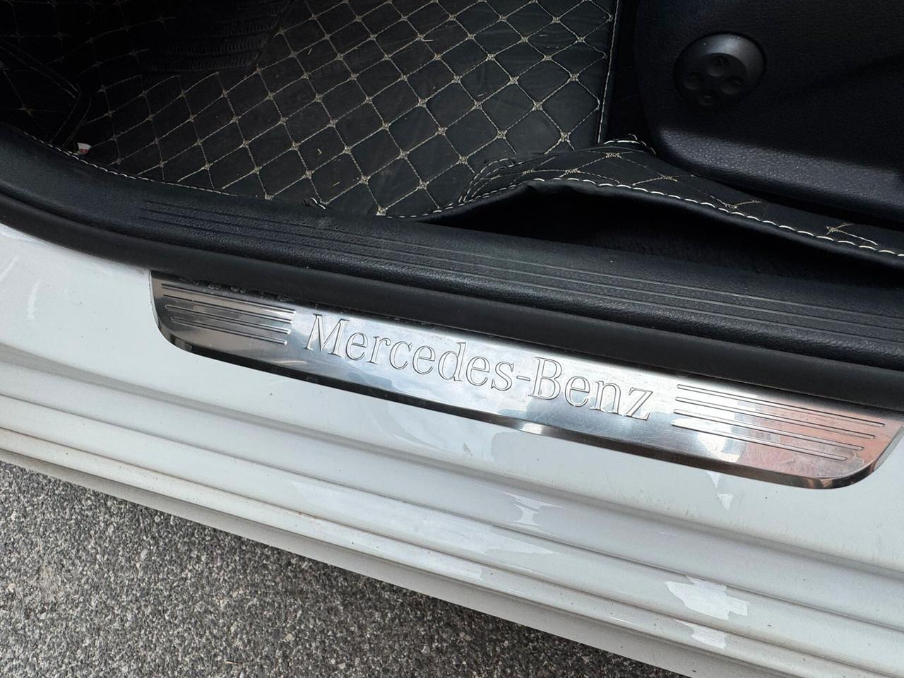 Mercedes-benz E 200 Auto Premium Plus