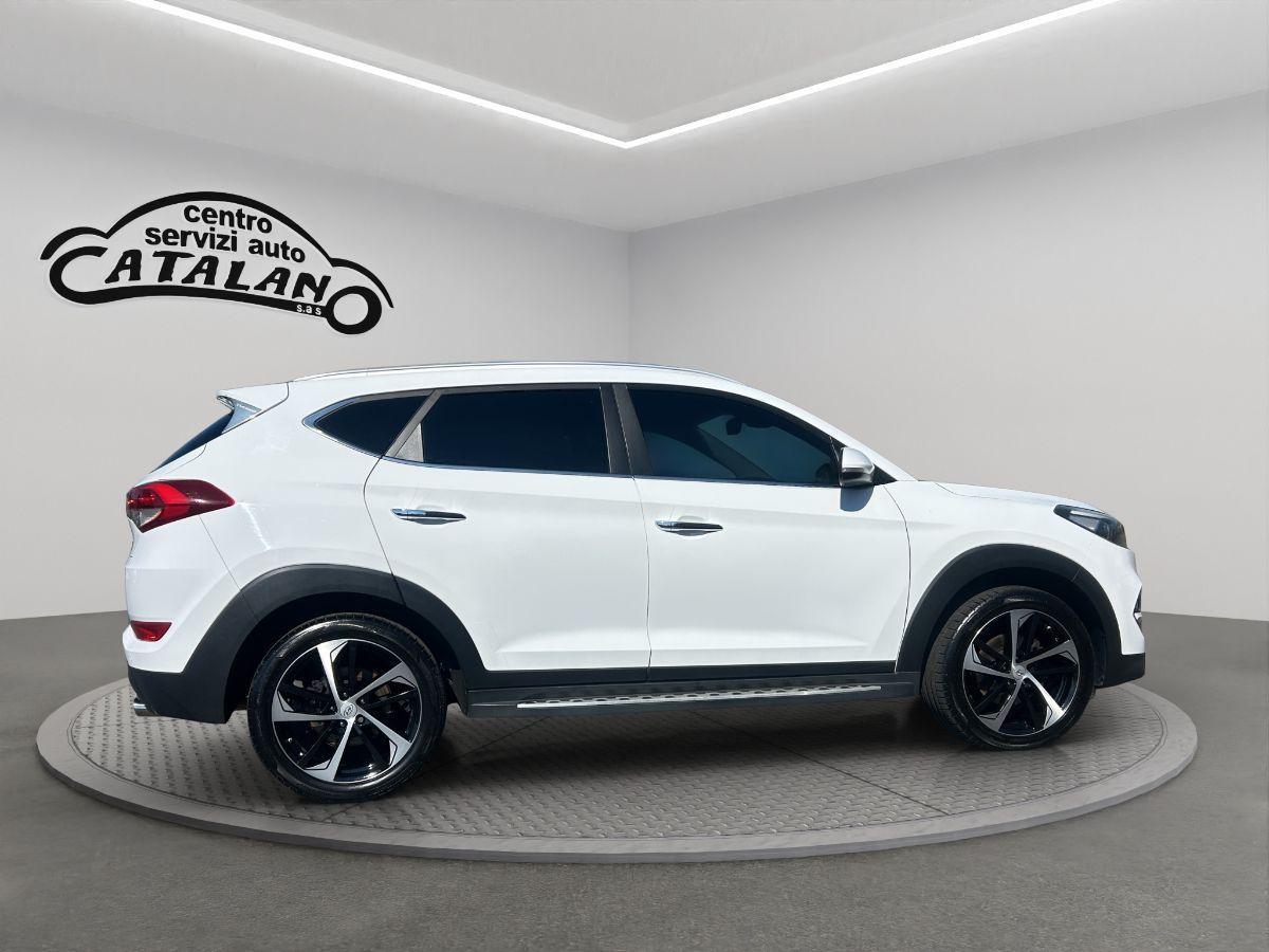HYUNDAI - Tucson - 1.7 CRDi 115 CV XPossible TELECAMERA NAVI
