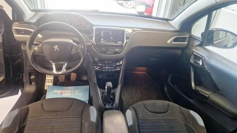 Peugeot 208 1.2 Puretech 82 CV Allure