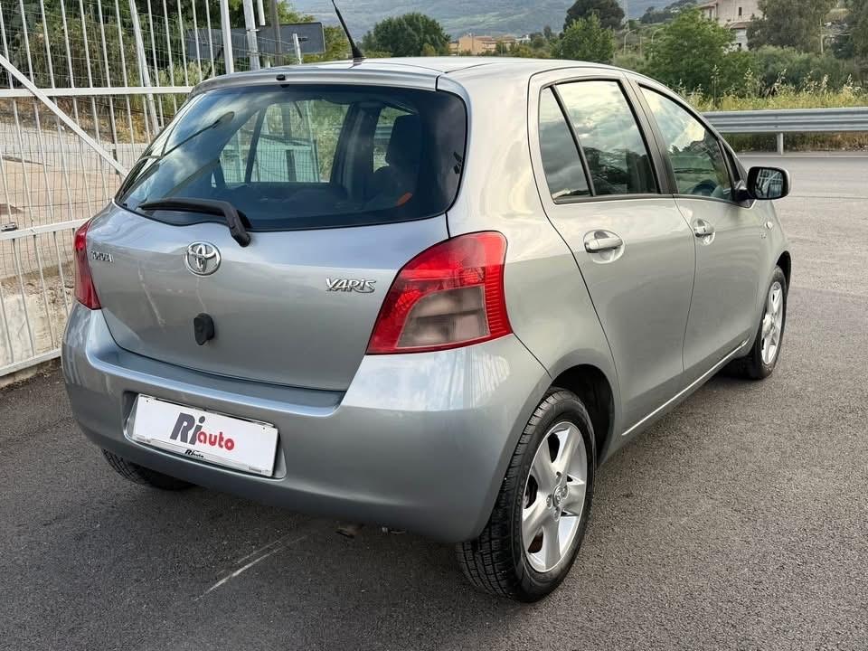 Toyota Yaris 1.4 D-4D 5 porte