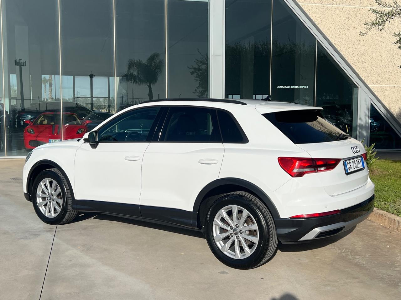 Audi Q3 35 TDI S tronic Business