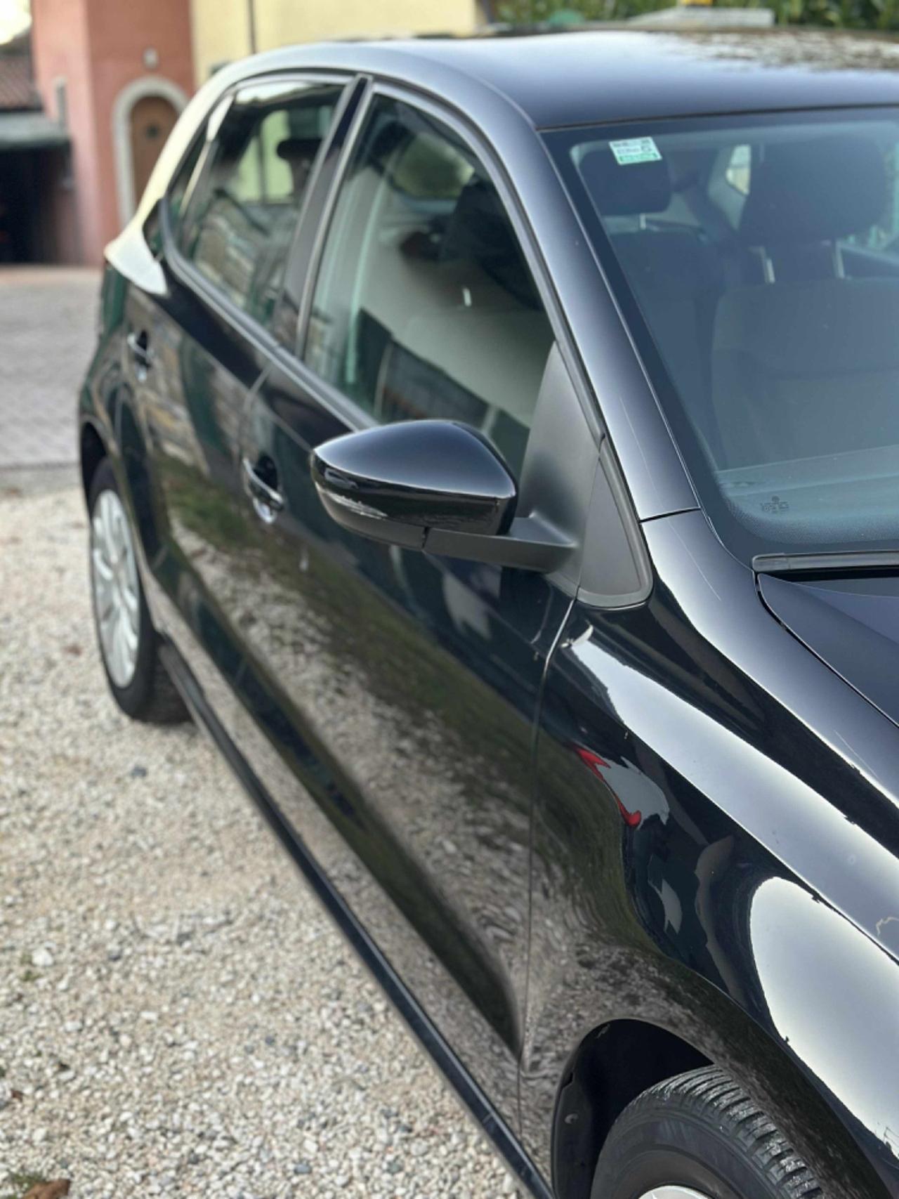 Volkswagen POLO 1.4 5P COMFORTLINE NEOPAT KMCERT