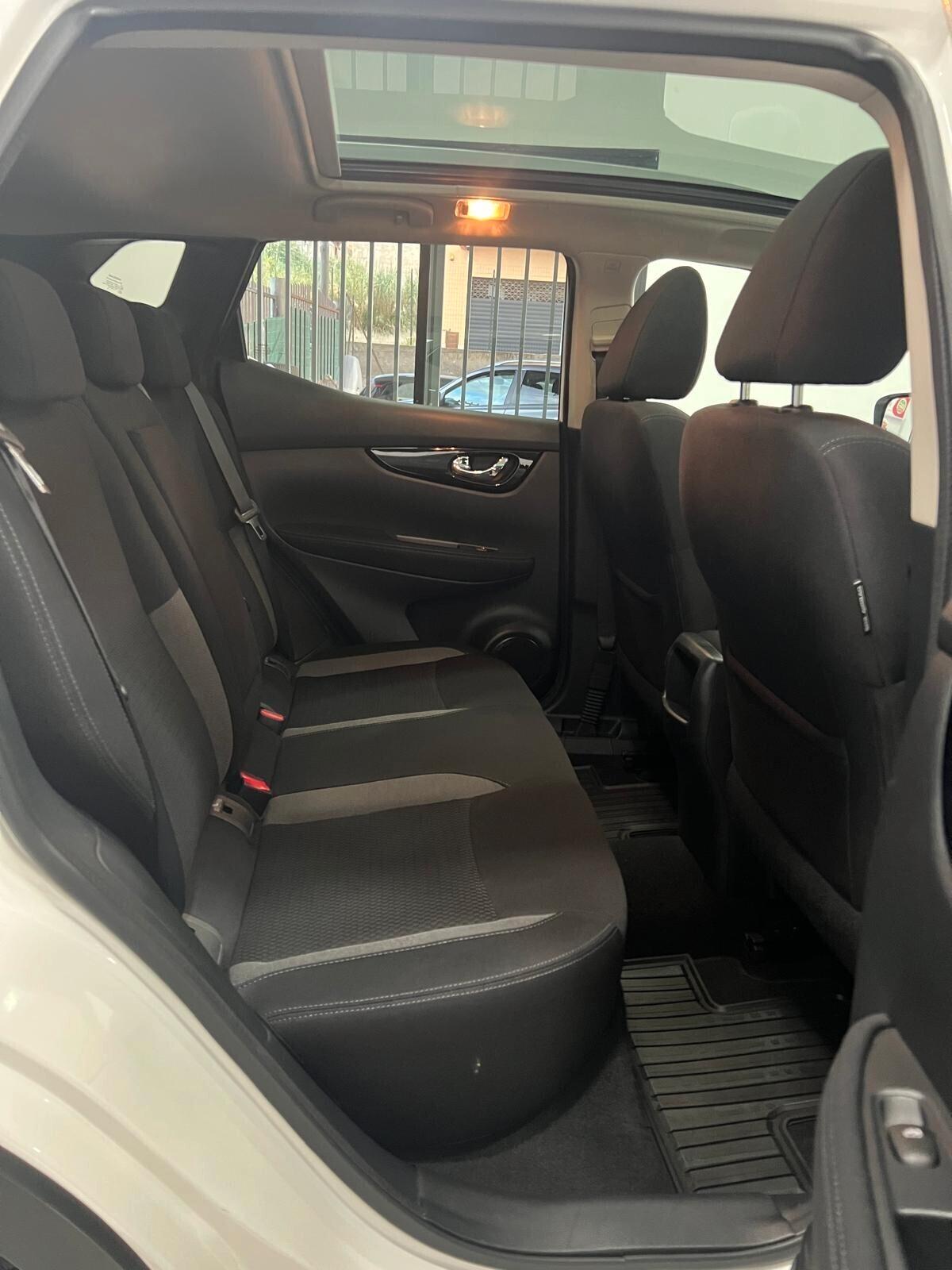 Nissan Qashqai 1.5 dCi Tekna