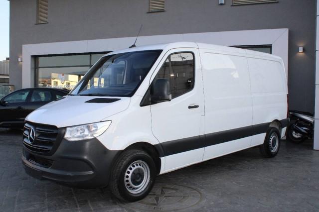 Mercedes Sprinter 214 cdi F 32 30 Executive E6