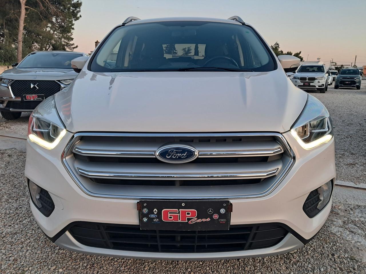 Ford Kuga 2.0 TDCI 150 cv 4WD Powershift Titanium *NAVY-CRUISE*