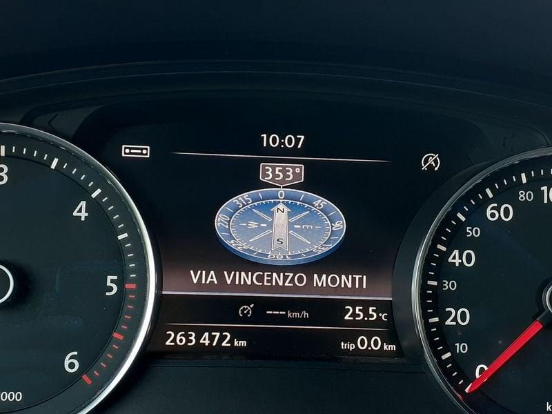 Volkswagen Touareg 3.0 TDI tiptronic Executive-GARANZIA-1°PROP