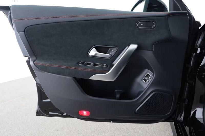 Mercedes-Benz CLA S.Brake CLA 200 Automatic Shooting Brake AMG Line Advanced Plus Tetto 18" Camera