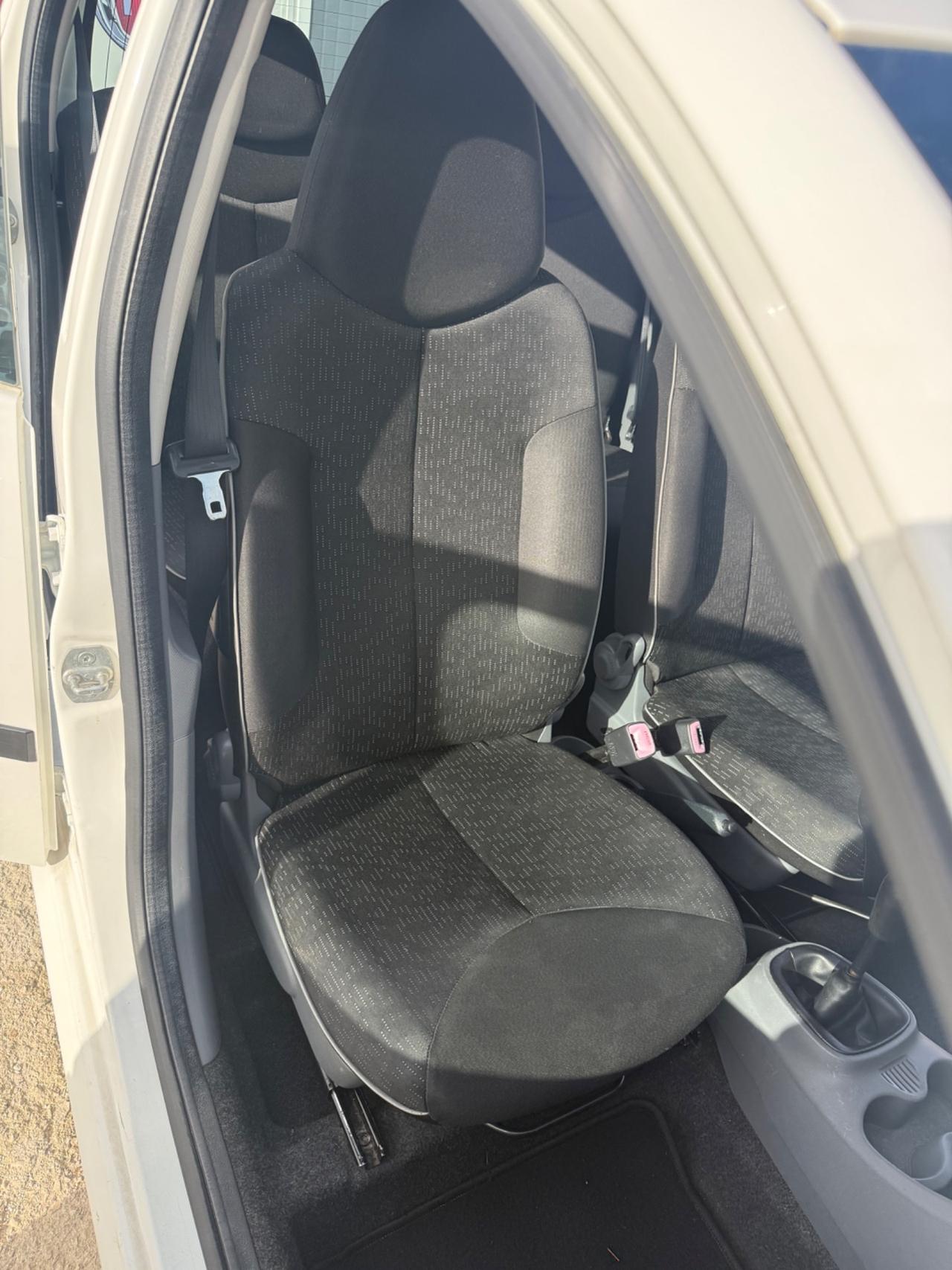 Peugeot 107 1.0 68CV 5p. Desir