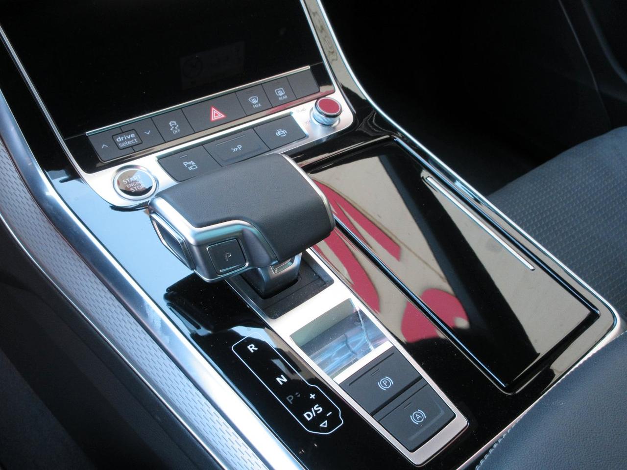 Audi Q8 3.0 tfsi e S line edition quattro 394cv tiptronic LEGGERE DESCRIZIONE