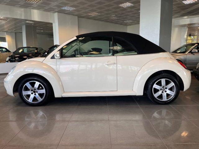 VOLKSWAGEN New Beetle 1.6 Cabrio Neopatentati