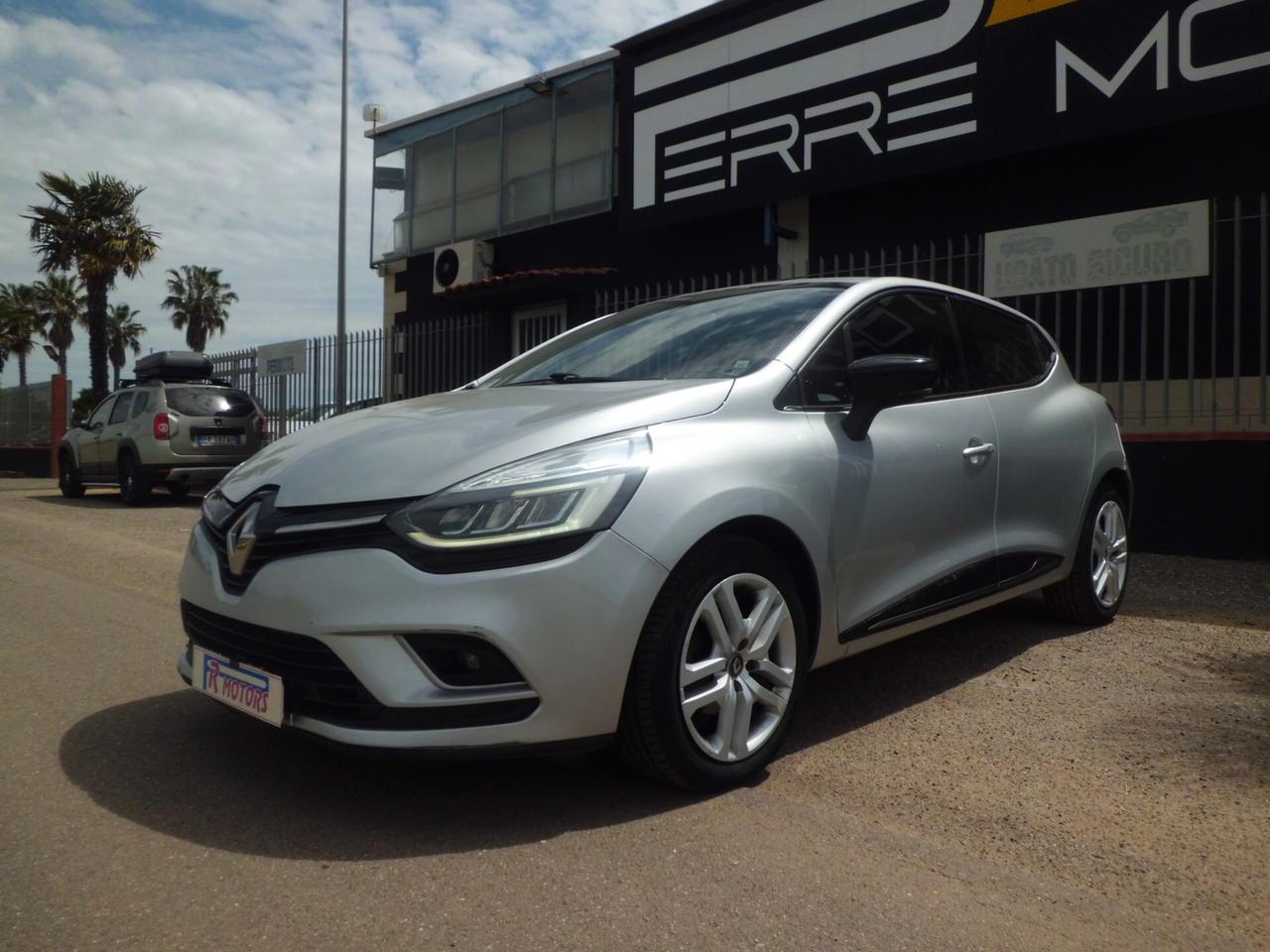 Renault Clio dCi 8V 90 CV 5 porte Moschino Intens