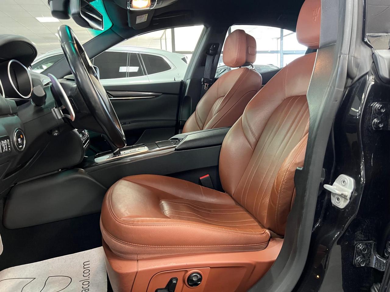 Maserati Ghibli 3.0 V6 250cv auto