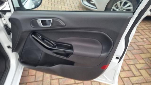 FORD Fiesta 1.4 5p. Bz.- GPL Titanium