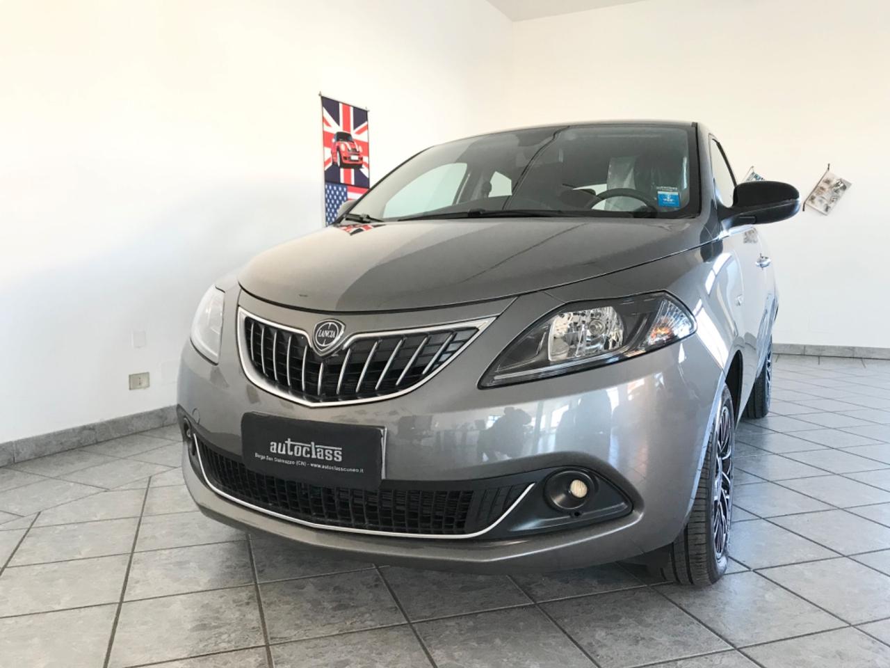 Lancia Ypsilon 1.0 FireFly 5 porte S&S Hybrid Platino