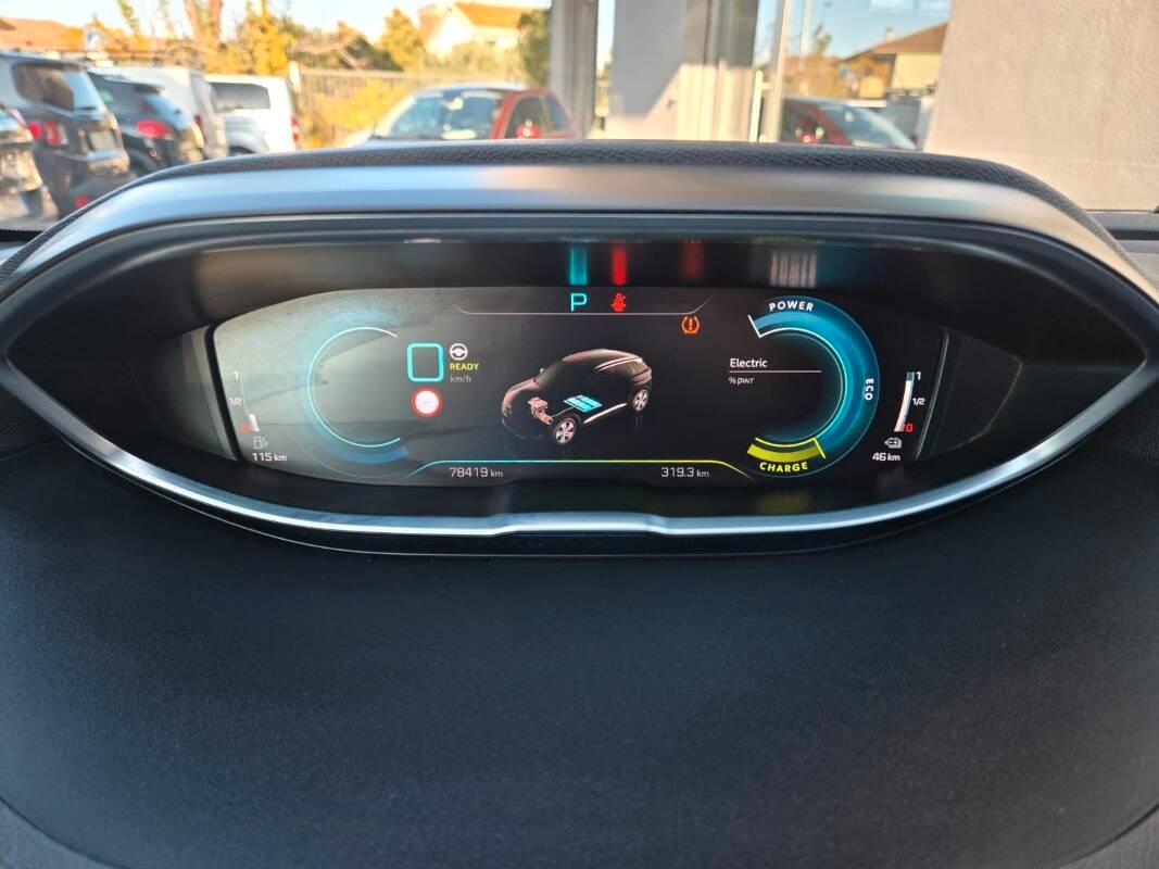 Peugeot 3008 II 1.6 hybrid phev GT Pack 225cv e-eat8