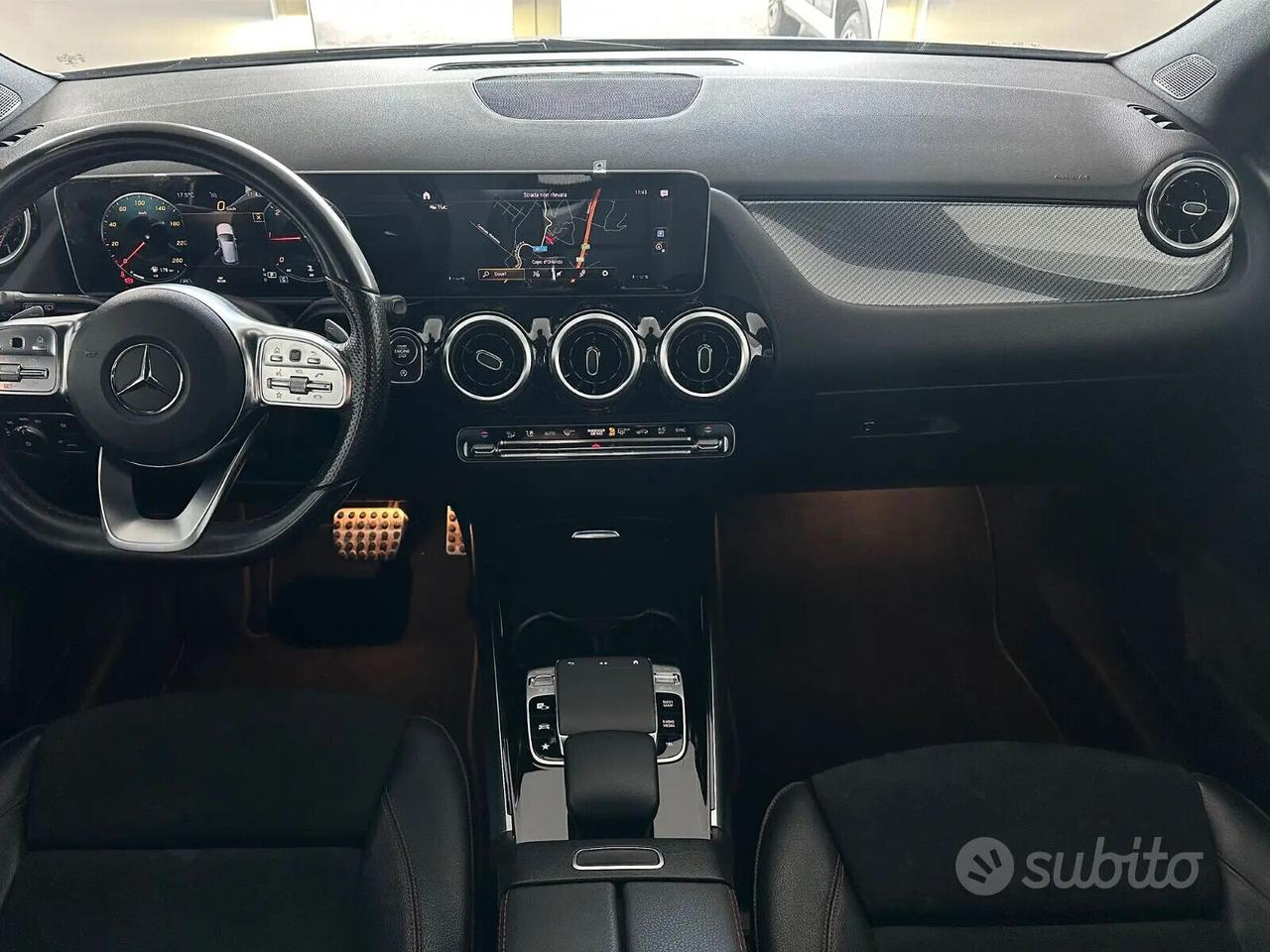 Mercedes-Benz B 180d Premium AMG - 114.000km