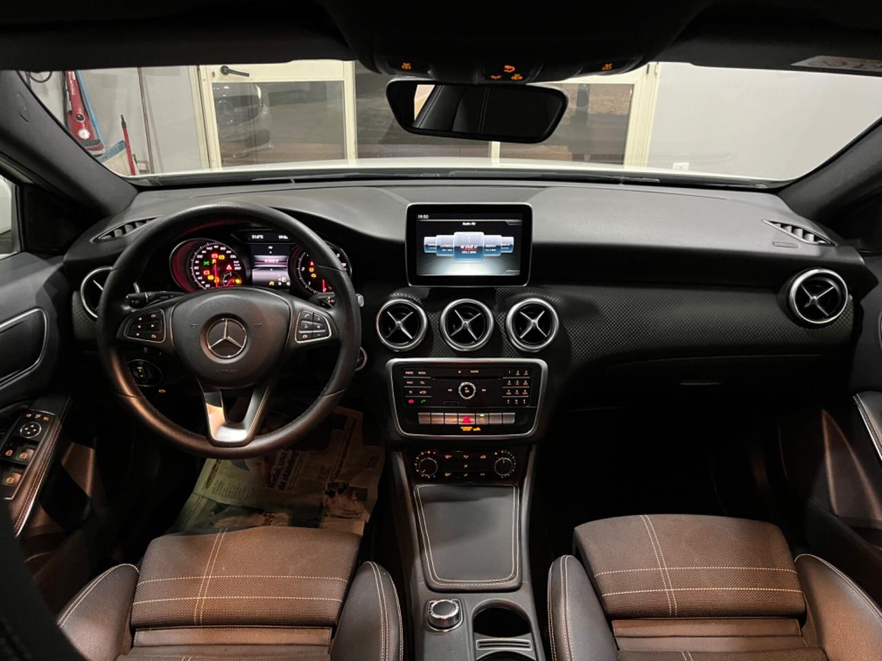 Mercedes-benz A 180 A 180 d Automatic Sport