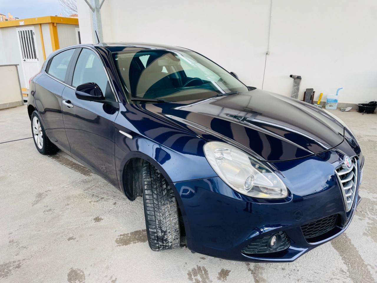 Alfa Romeo Giulietta 1.6 JTDm-2 105 CV Distinctive