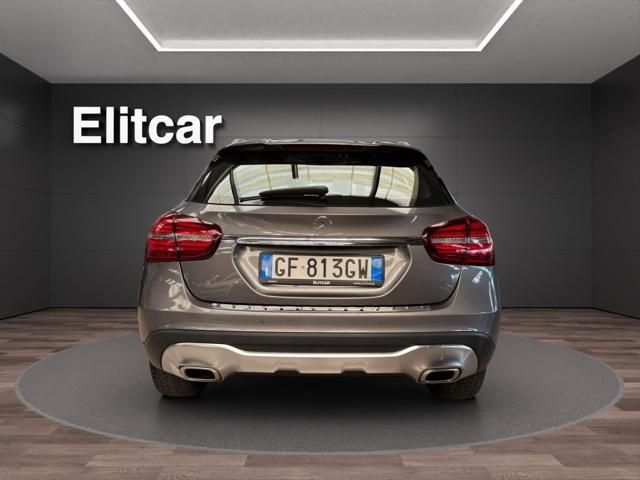 MERCEDES-BENZ GLA 180 Sport